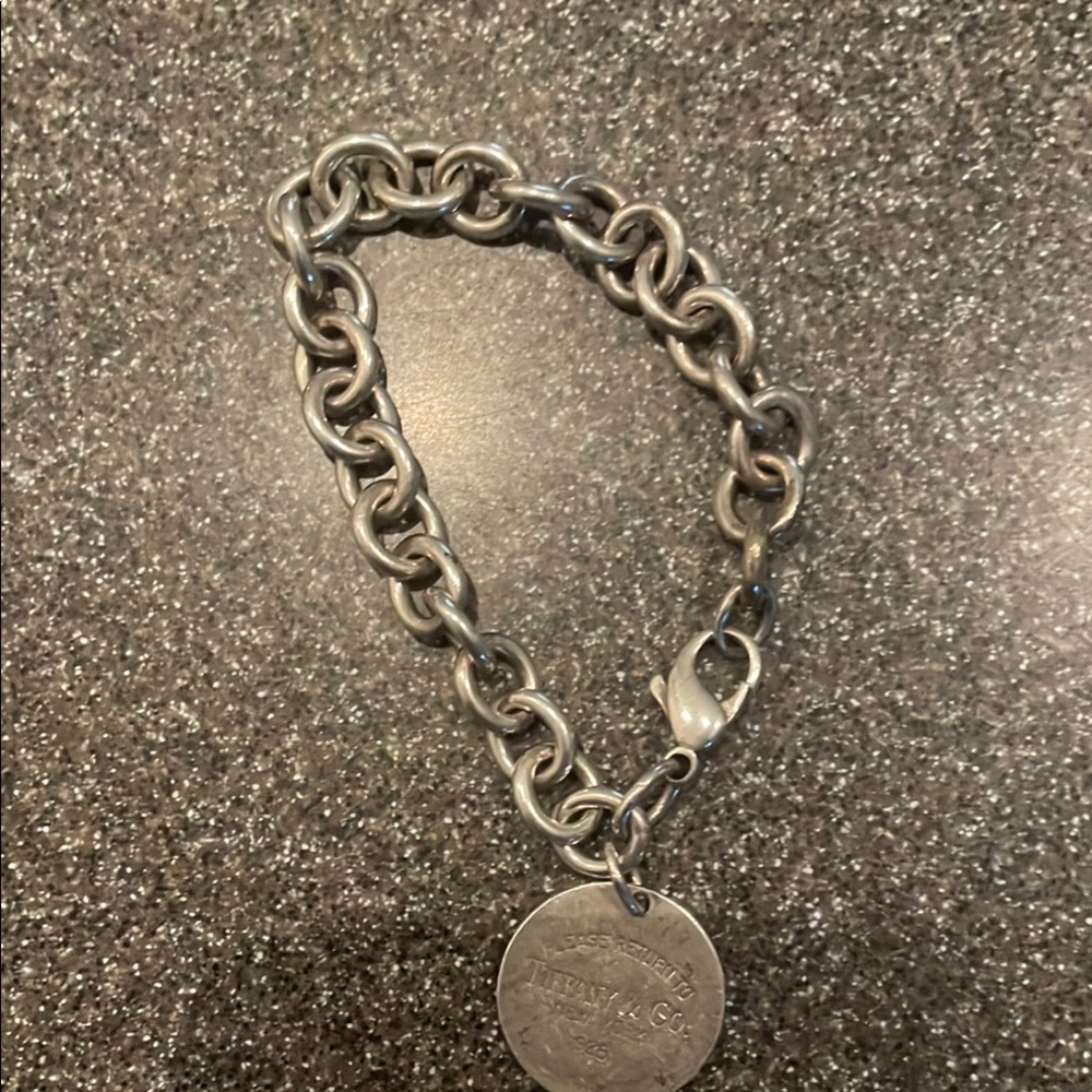 Silver Chain Bracelet with Round Charm